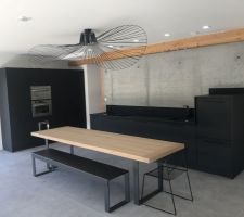 Aménagement de la partie cuisine / salon