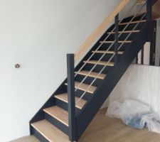 Peinture terminée pour notre escalier