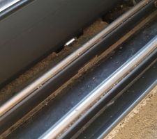 Fenetre sale et peut etre un plastique manquant