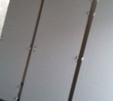 Peinture des portes intérieures en route.