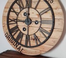 Horloge en bois de 90cm ... une tuerie