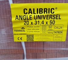 Arrivé des palettes de brique