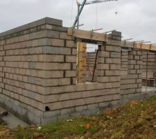 Enfin, le chantier reprend !!! &Ccedil;a fait plaisir... vue arri&egrave;re