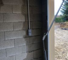 Le toit du garage fuit depuis que le garage est couvert (mois de novembre).