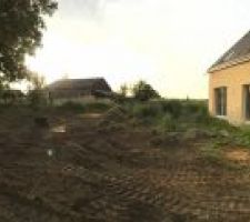 Une pelle de 5 tonnes impressionne un peu au début, et finalement, avec un peu d'entrainement ça le fait !