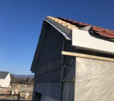 Début reprise des debords de toit