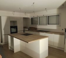 Cuisine posée ce week-end : il reste encore quelques petits travaux
