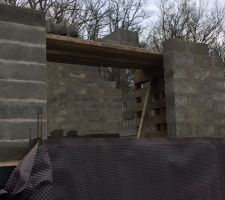 Élévation des murs du rez-de-chaussée