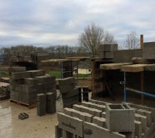 &Eacute;l&eacute;vation des murs du rez-de-chauss&eacute;e