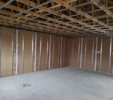 Vue d'une partie de la chambre 1, du dressing et de la chambre 3