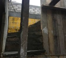 23/11/2018&nbsp;: coulage de l'escalier&nbsp;en b&eacute;ton