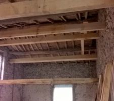 Poutres apparentes posées !
