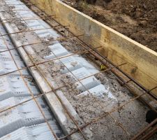 Plancher hourdis en cours d'ach&egrave;vement