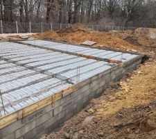 Plancher hourdis en cours d'ach&egrave;vement