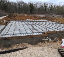 Plancher hourdis en cours d'ach&egrave;vement