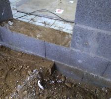 Entrée vide sanitaire, vue du vide sanitaire