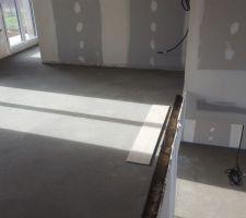 La chape est terminée :) Début février