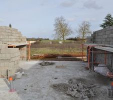 Les murs commencent &agrave; grimper !