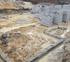 Vide sanitaire qui se monte.