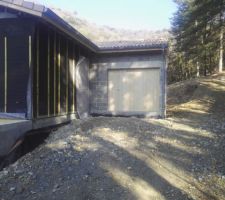 Vers le garage