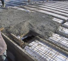 Oups, ca casse, parfois, les hourdis polystyrene...