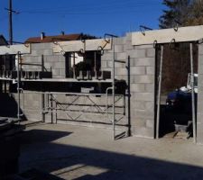 Élévation des murs en cours