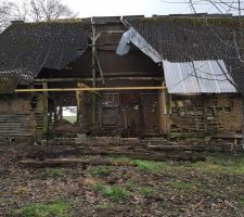 Grange, début réfection couverture