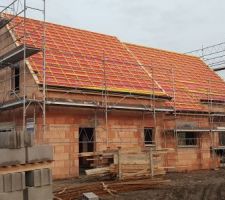 Janvier, toile d'isolation avant les tuiles