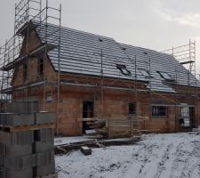 Les tuiles sont pos&eacute;es