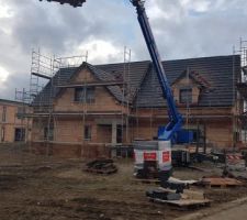 Les tuiles sont pos&eacute;es