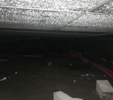 Constat de l'humidité dans mon VS suite à la neige et pluie (Les photos ont été prises 15J après les événements climatiques.