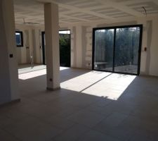 Carrelage salon, avec 2 formats en 60*60 et 30*60 avec un calepinage en diagonale !