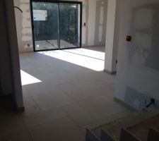 Carrelage salon, avec 2 formats en 60*60 et 30*60 avec un calepinage en diagonale !