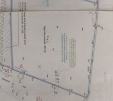 Terrain avec entr&eacute;e au sud.