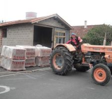 Un grand merci a l agriculteur du village