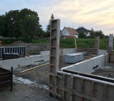 Coffrage des longrine b&eacute;ton