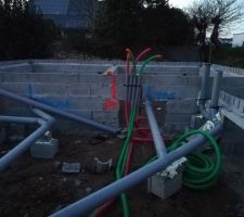 Mise en place des r&eacute;seaux (eau, elec, fibre, eaux us&eacute;es)