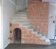 Escalier finie avec trappe