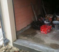 Humidité dans l'entrée du garage :(