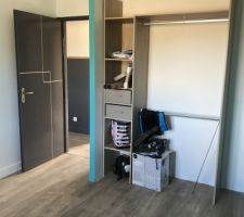 07.03.19 cloison mise dressing et deco mural et lustres ça prend forme .... hihi