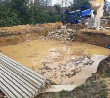 Murs du vide sanitaire défoncés