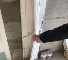 Arrivée tel/elec à côté de la GTL... trop fort ces maçons...
