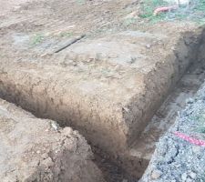 Fond de fouille maison et mur cloture
