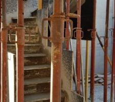 Notre petit escalier dans son joli coffrage :-)