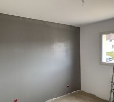 La plus petite chambre il manque une couche de gris