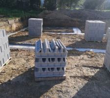 Arrivée des parpaings