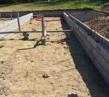 2eme jour Vide sanitaire : Tuyaux d'évacuation des eaux usées et fourreaux électriques