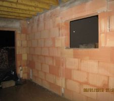 Seuils et appuis fen&ecirc;tres J3 (marquage pour d&eacute;coupe avant mise en place de seuil)