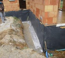 Drainage périphérique et pré-remblai J2 (mise en place du géotextile par dessus)