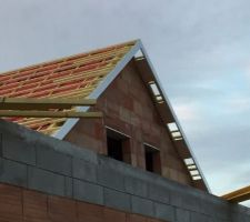 Charpente, Couverture J4 (renforts lattes en périphérie + bandeaux bois pour accueillir PVC)